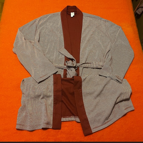 Eco-friendly burgundy and ecru stripes double-faced robe NWT - Picture 3 of 11